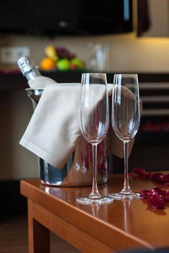 ISG Airport Hotel