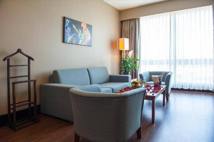 ISG Airport Hotel