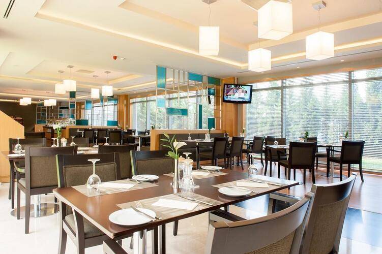 ISG Airport Hotel