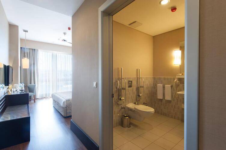 ISG Airport Hotel