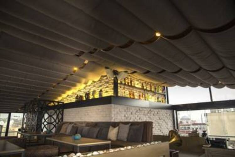 Mina Hotel