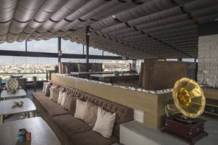 Mina Hotel