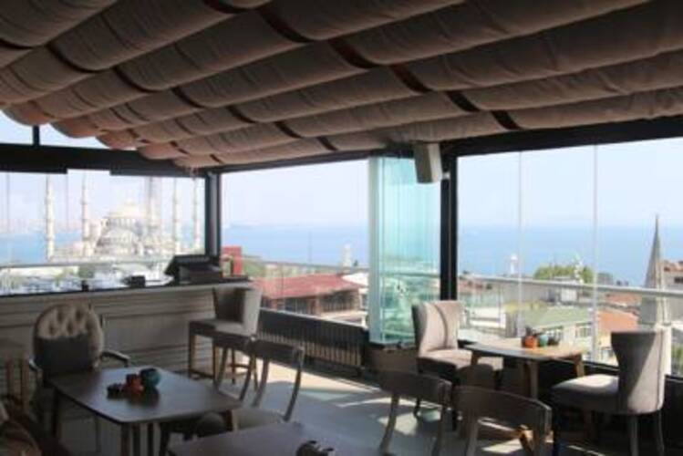 Mina Hotel