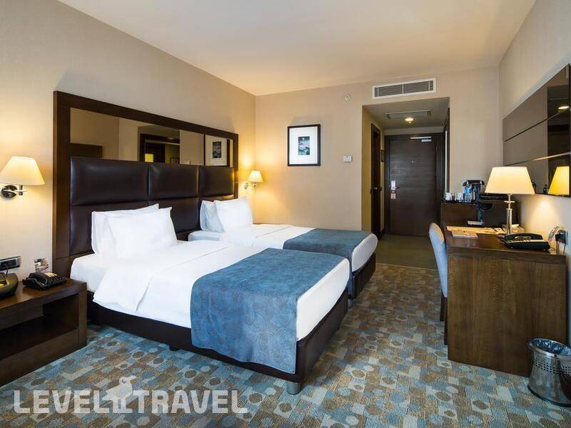 Фотография Midtown Hotel