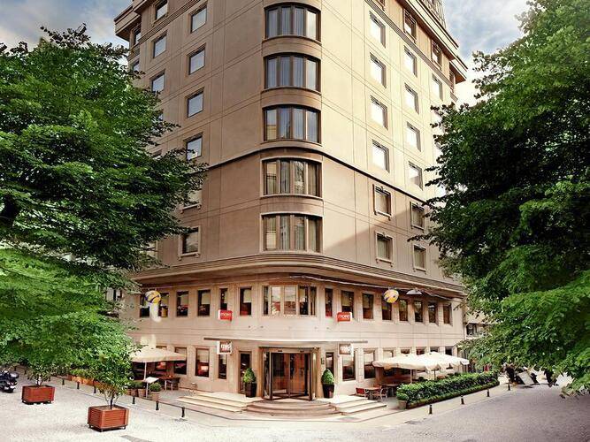Midtown Hotel