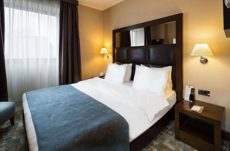 Midtown Hotel