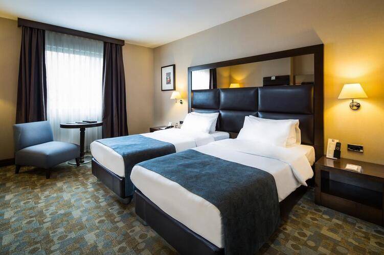 Midtown Hotel
