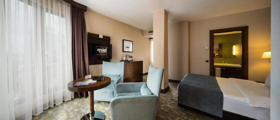 Midtown Hotel