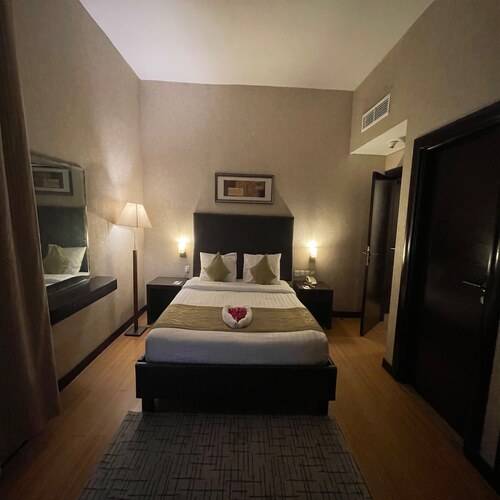 Tulip Creek Hotel Apartments