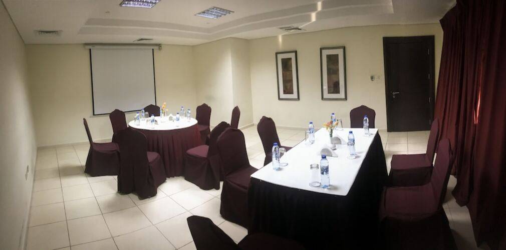 Tulip Creek Hotel Apartments