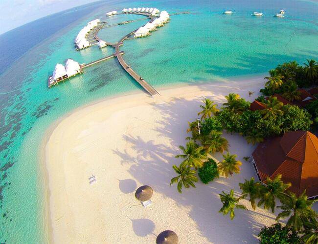 Diamonds Athuruga Island Resort