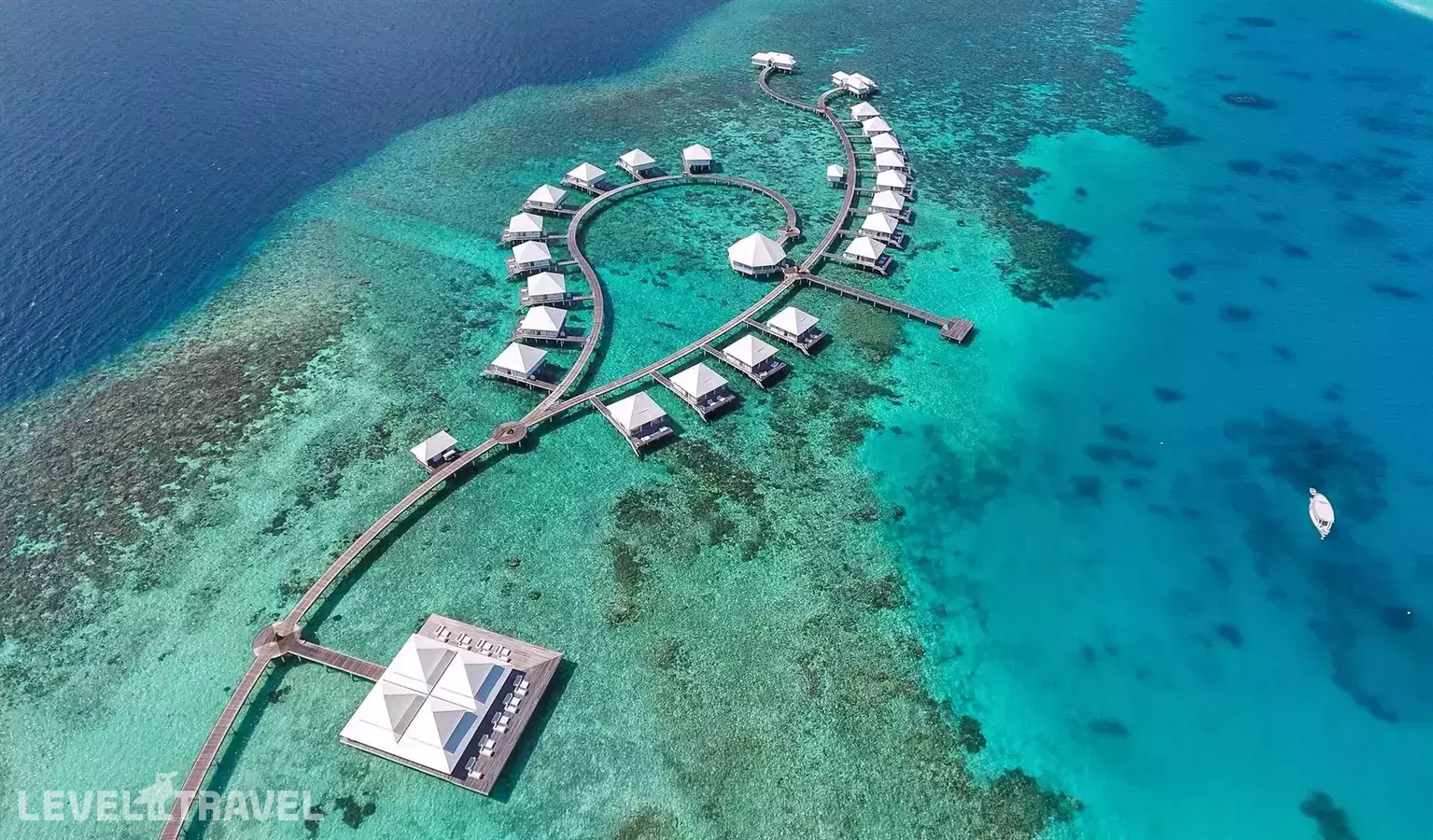 Diamonds Thudufushi Maldives