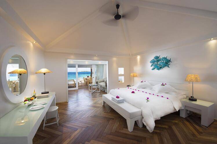 Diamonds Thudufushi Maldives
