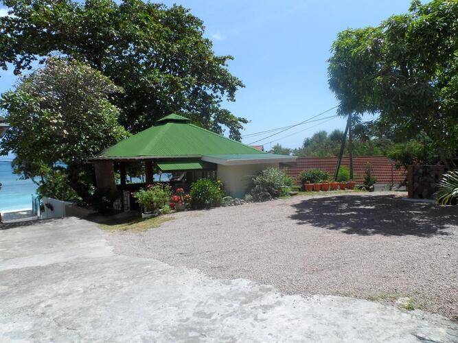 Diver’s Lodge Guest House