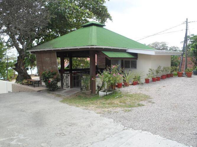 Diver’s Lodge Guest House