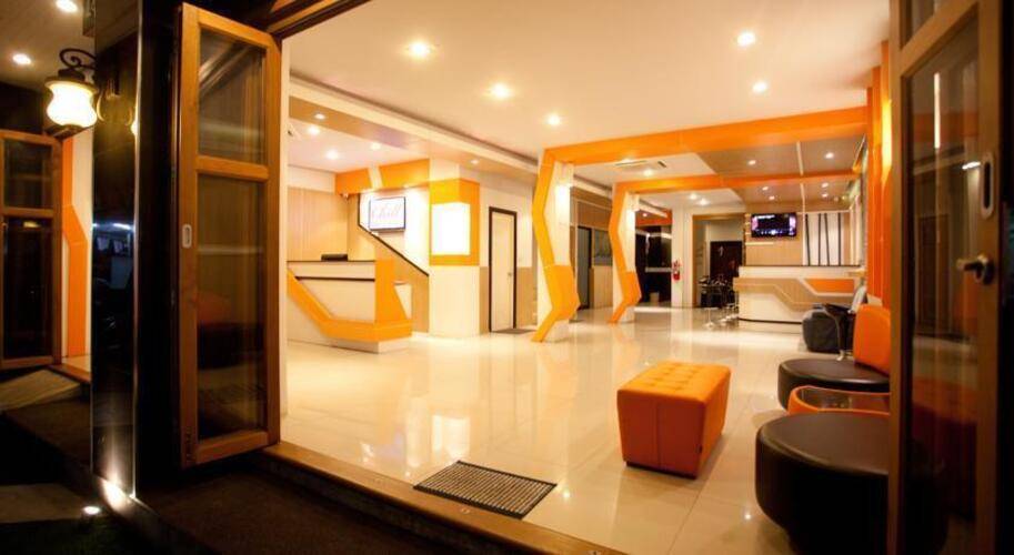 Chill Patong Hotel