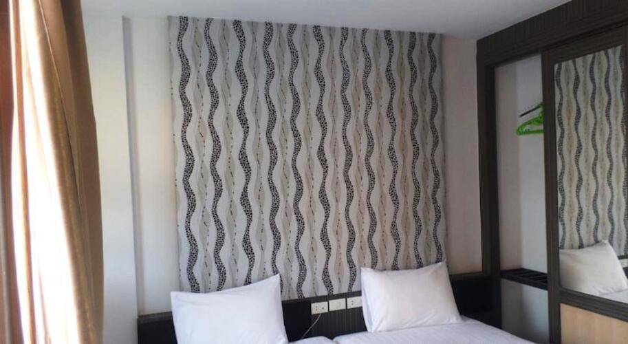 Chill Patong Hotel