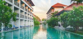 D Varee Mai Khao Beach