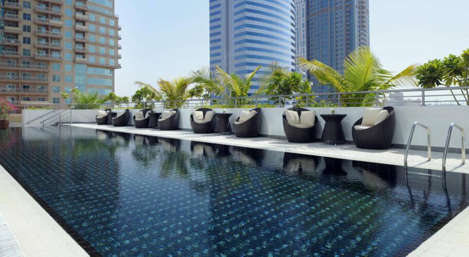 Movenpick Hotel Jumeirah Lakes Towers