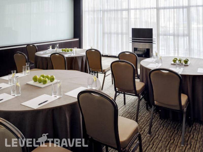 Фотография Movenpick Hotel Jumeirah Lakes Towers