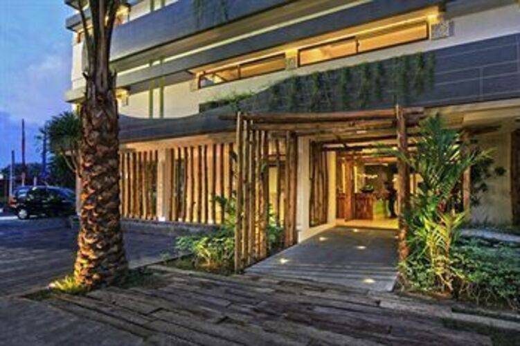 Grandmas Hotel Legian
