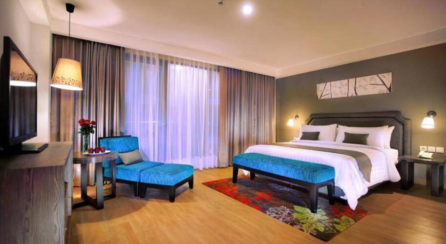 Harper Hotel