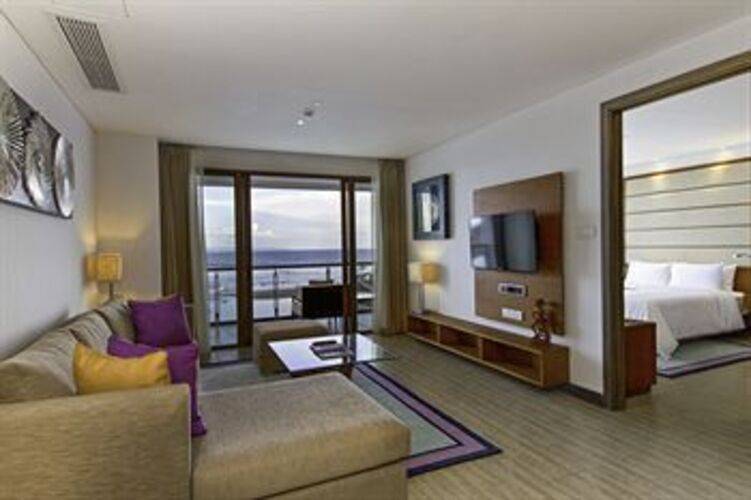 Lv8 Resort Hotel