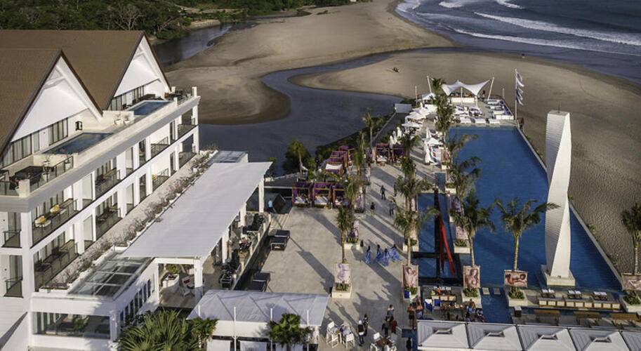 Lv8 Resort Hotel