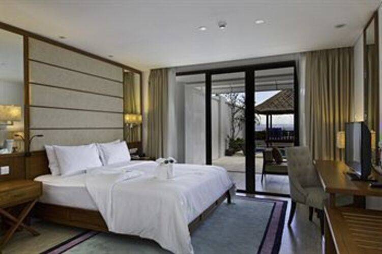 Lv8 Resort Hotel