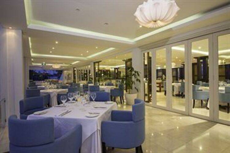 Lv8 Resort Hotel