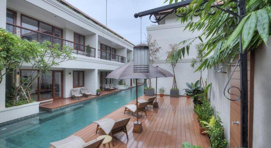Seminyak Lagoon All Suites Hotel