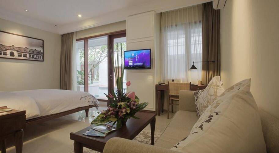 Seminyak Lagoon All Suites Hotel