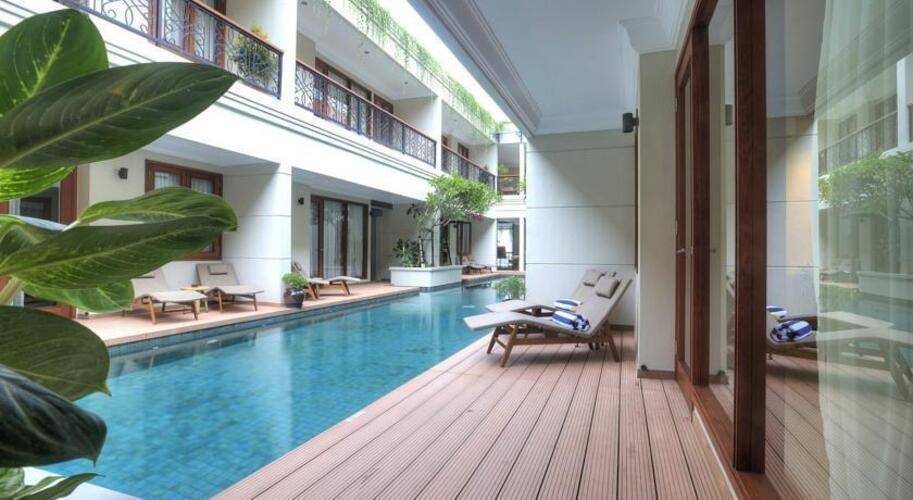 Seminyak Lagoon All Suites Hotel