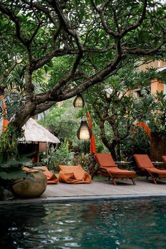 Fourteen Roses Legian