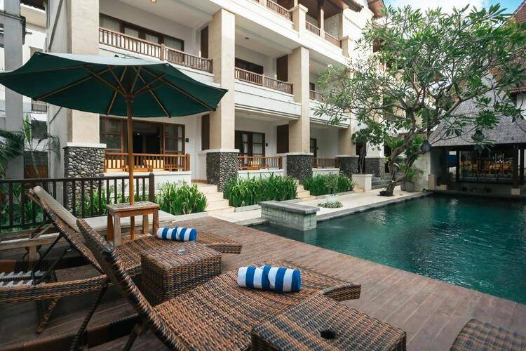 Fourteen Roses Boutique Hotel Legian