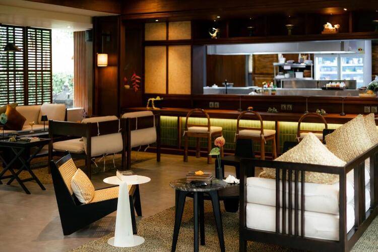 Fourteen Roses Boutique Hotel Legian