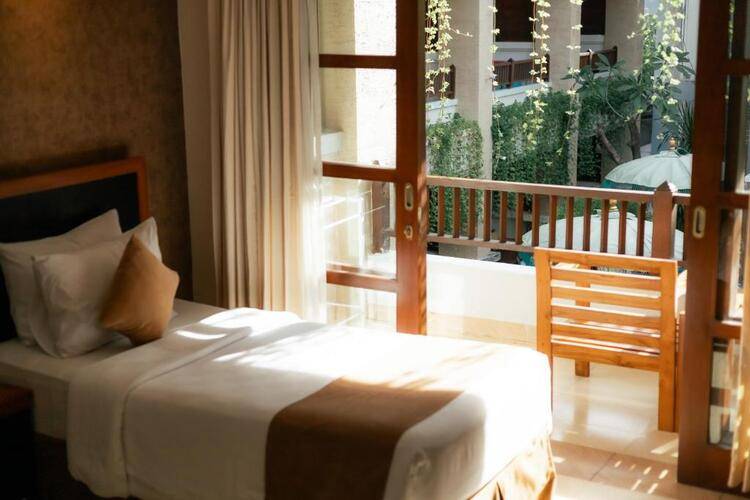 Fourteen Roses Boutique Hotel Legian