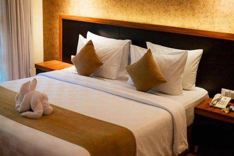 Fourteen Roses Boutique Hotel Legian