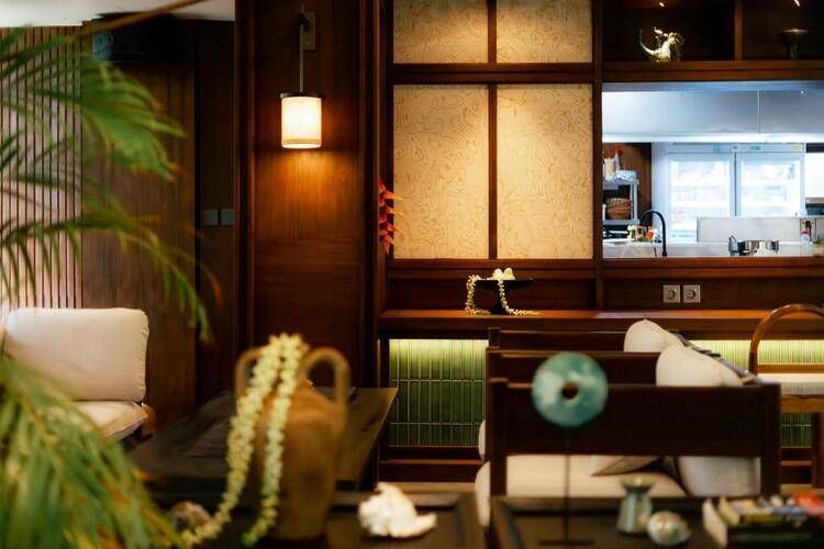 Fourteen Roses Boutique Hotel Legian