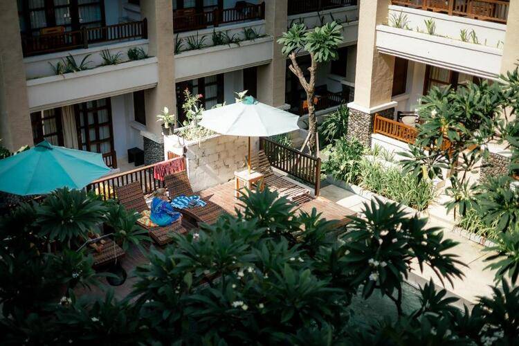 Fourteen Roses Boutique Hotel Legian