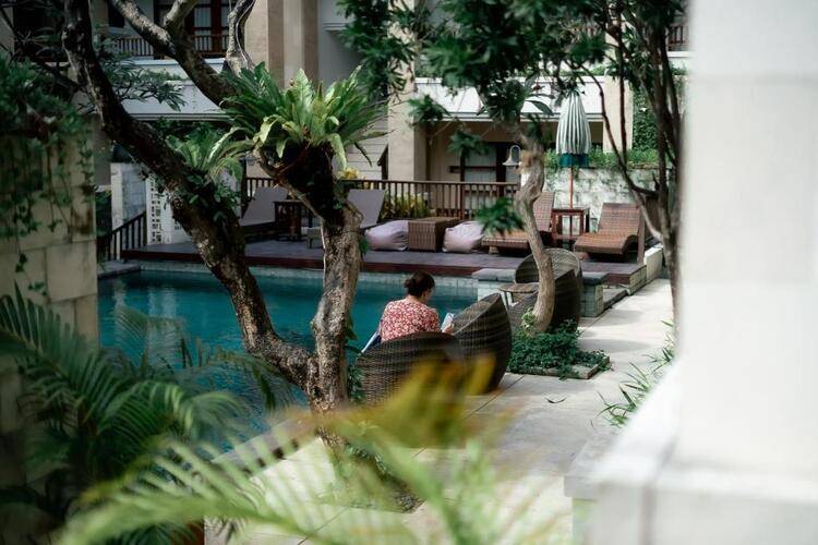 Fourteen Roses Boutique Hotel Legian