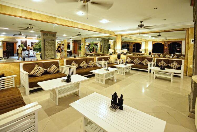 Wina Holiday Villa