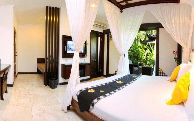 Candi Beach Resort & Spa