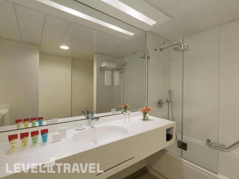 Фотография Ramada Hotel & Suites