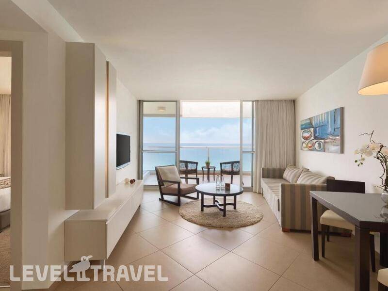 Фотография Ramada Hotel & Suites