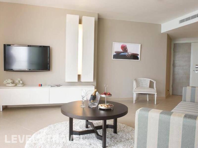 Фотография Ramada Hotel & Suites