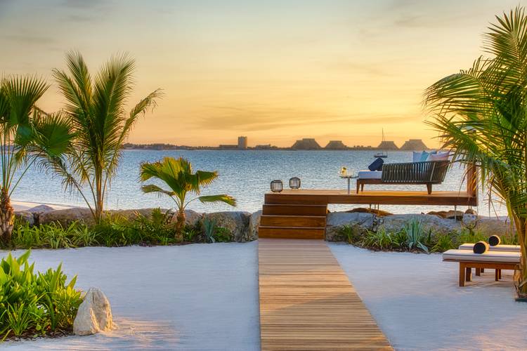 The Ritz-Carlton Ras Al Khaimah, Al Hamra Beach (Ex. Banyan Tree Ras Al Khaimah Beach Resort)