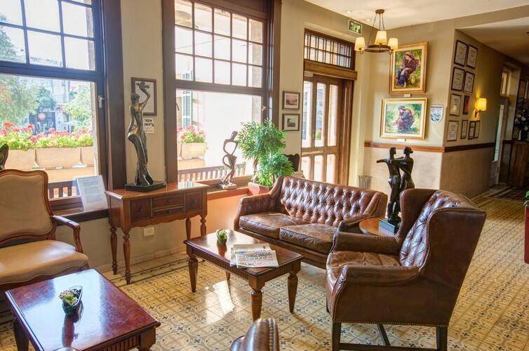 The Colony Hotel