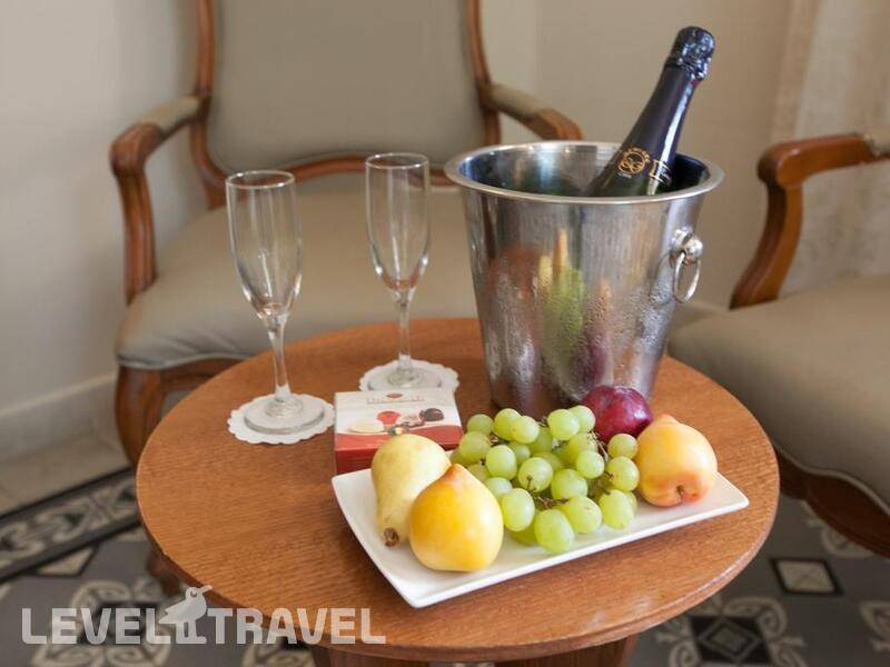 Фотография The Colony Hotel