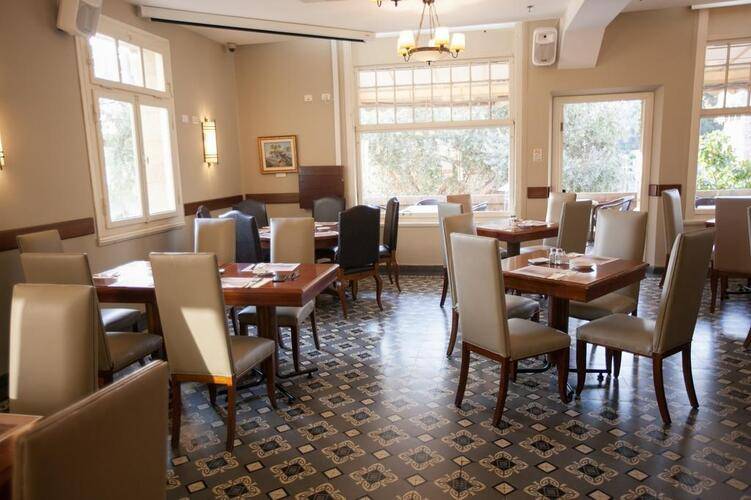 The Colony Hotel